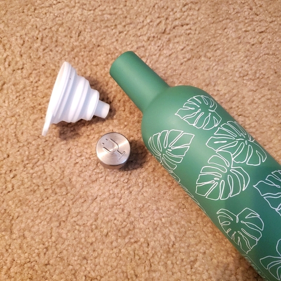 Sold - Picture 2 of 10